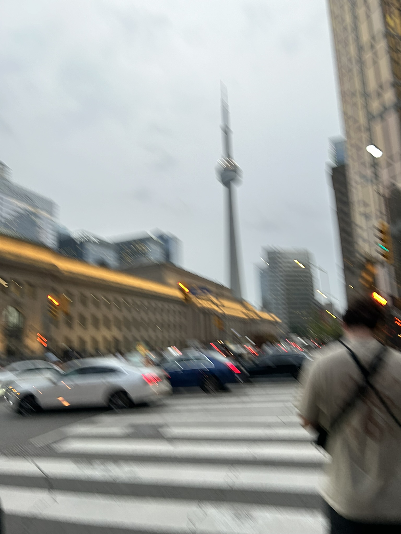 Direction la Tour CN